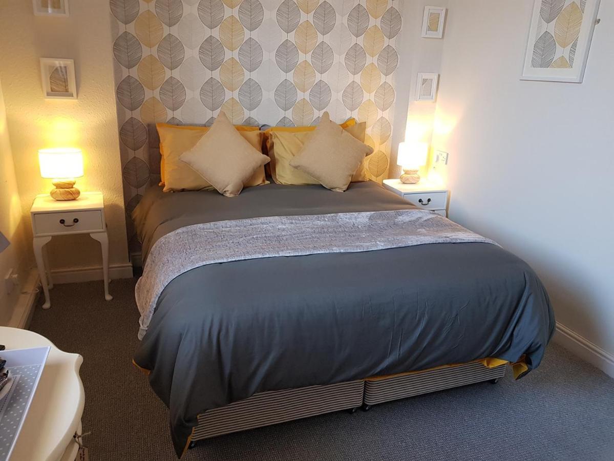The New Wellington Hotel Brierley Hill Buitenkant foto
