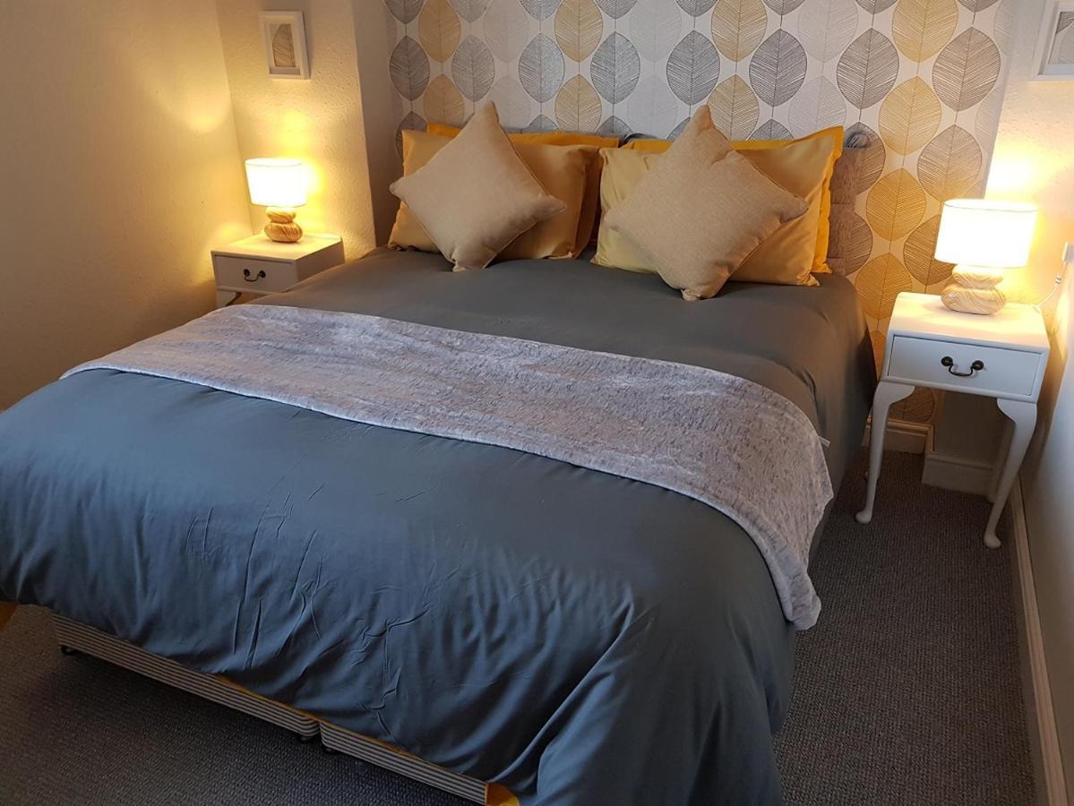 The New Wellington Hotel Brierley Hill Buitenkant foto