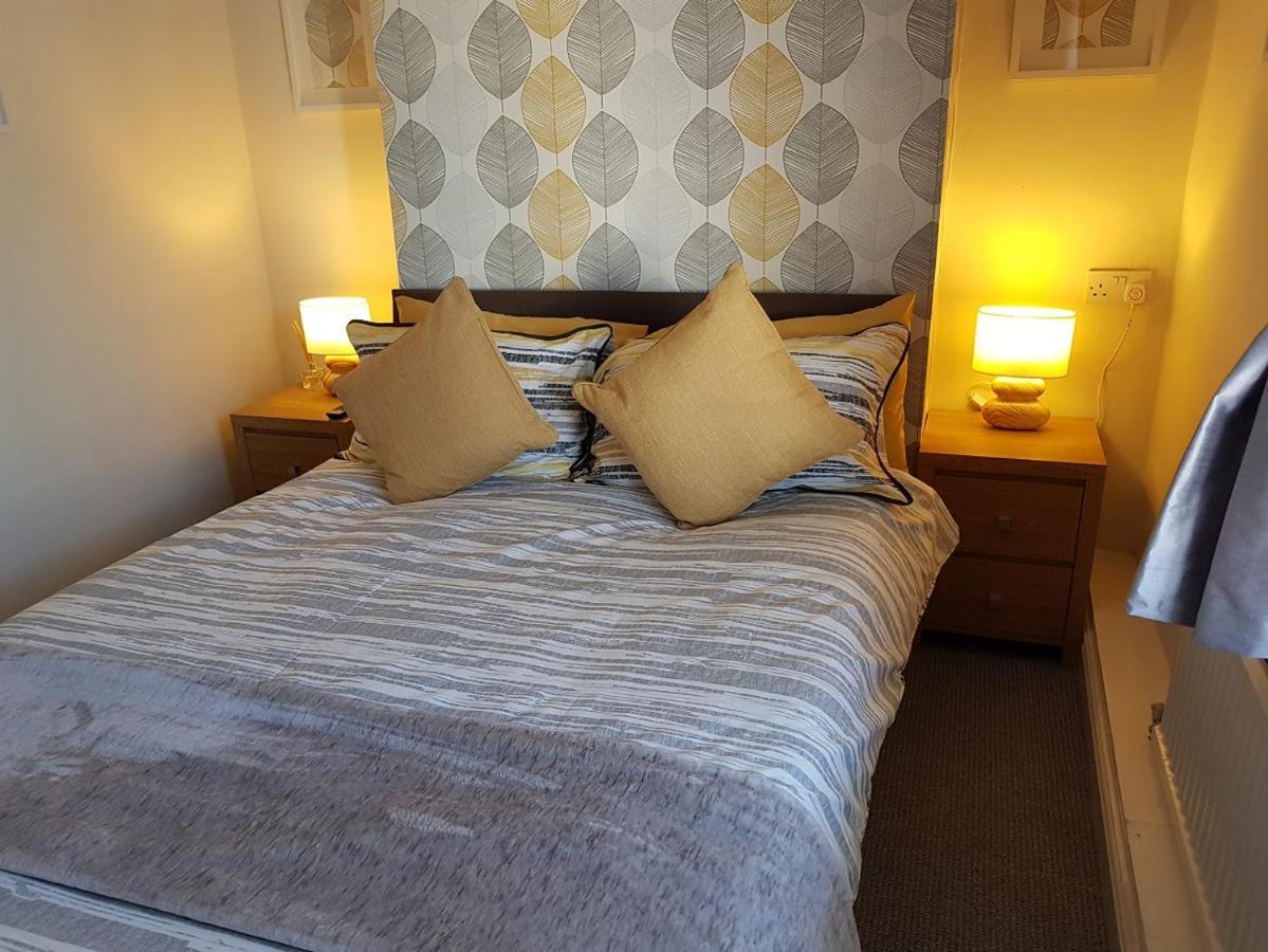 The New Wellington Hotel Brierley Hill Buitenkant foto